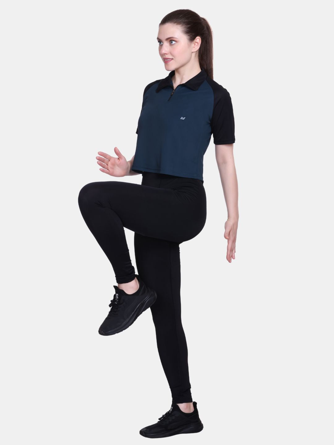 White Moon Women Crop Gym T Shrit/ Top (Sea Green)