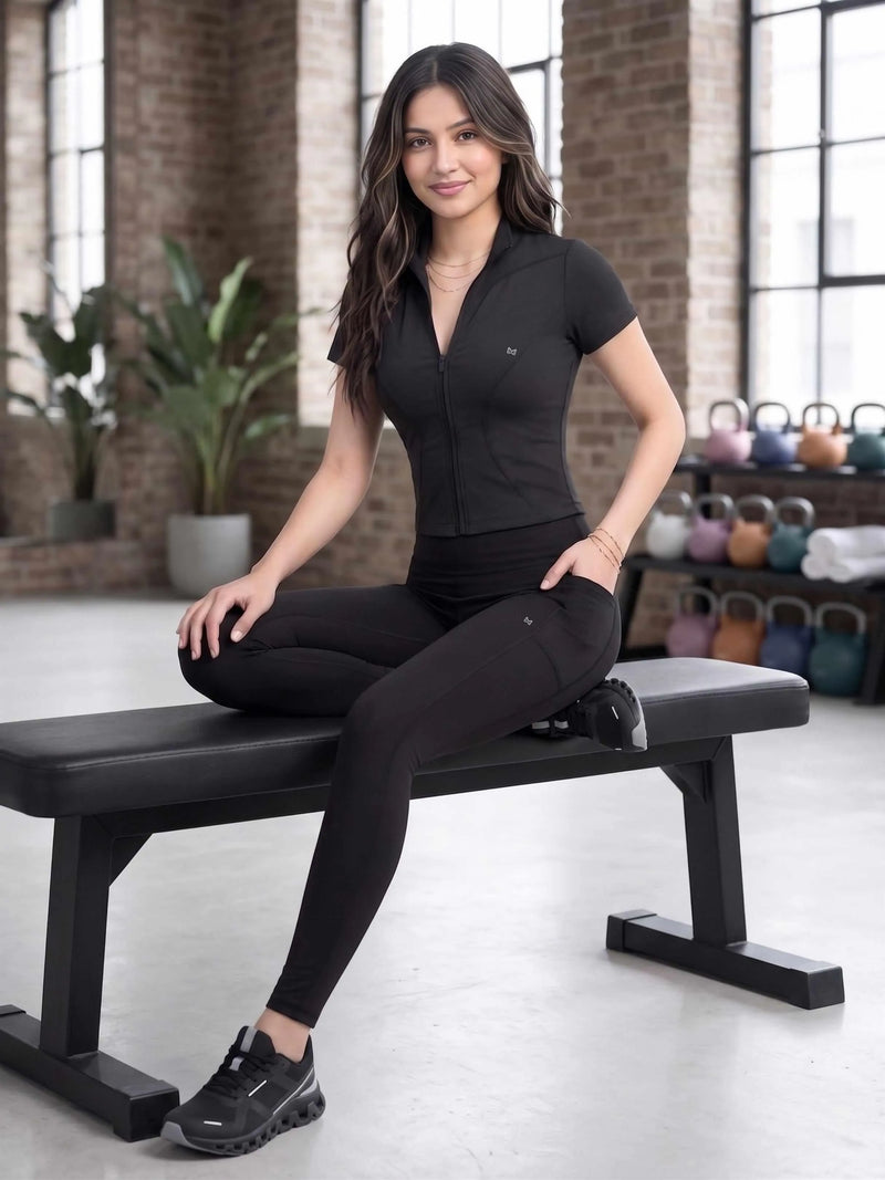 White Moon Ultra Momentum Series Black Zipper Top With Leggings Co-Ord Set